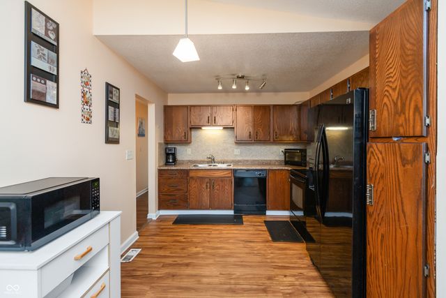 3131 Stillmeadow Drive, Indianapolis, IN 46214