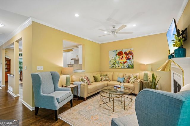 301 River Glen Drive, Roswell, GA 30075