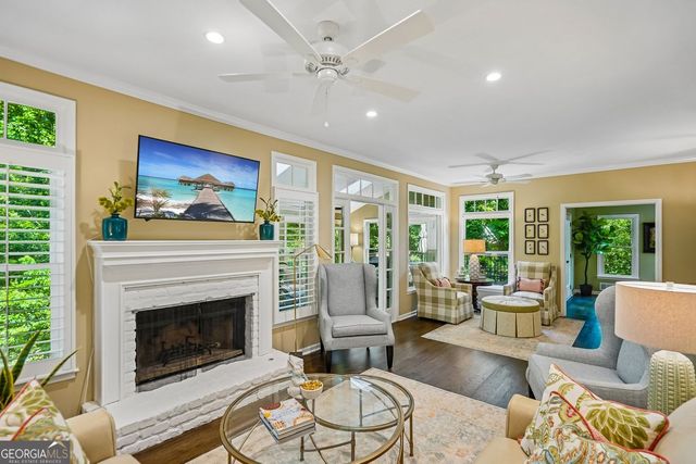 301 River Glen Drive, Roswell, GA 30075