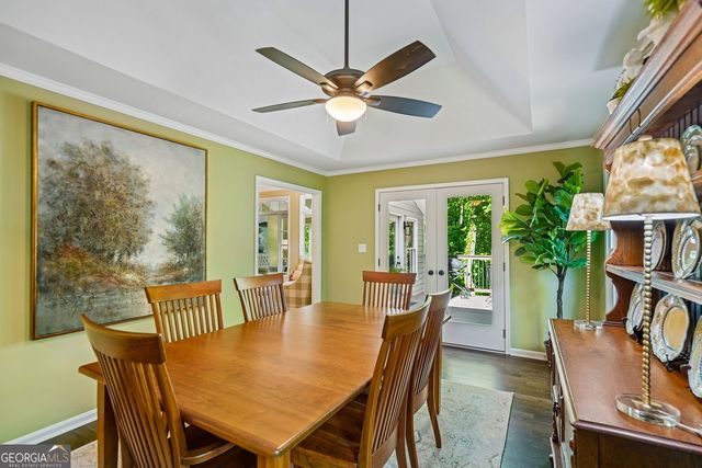 301 River Glen Drive, Roswell, GA 30075