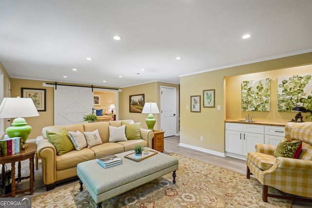 301 River Glen Drive, Roswell, GA 30075