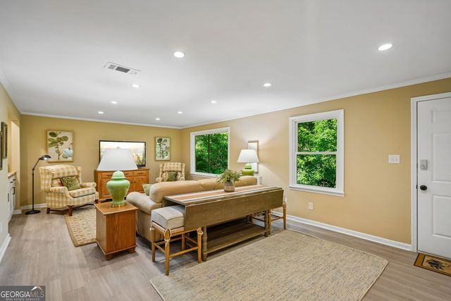 301 River Glen Drive, Roswell, GA 30075