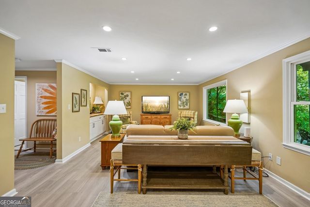301 River Glen Drive, Roswell, GA 30075