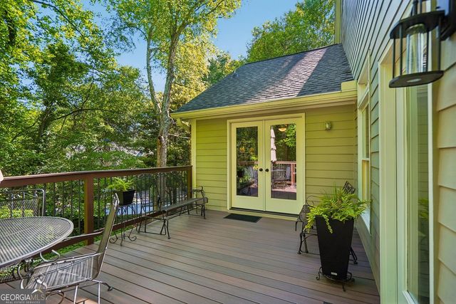 301 River Glen Drive, Roswell, GA 30075