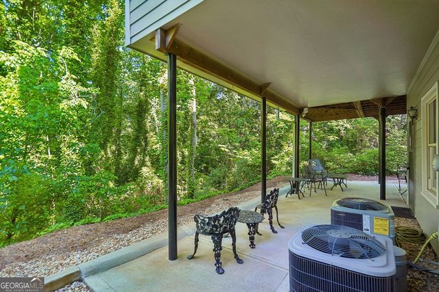 301 River Glen Drive, Roswell, GA 30075