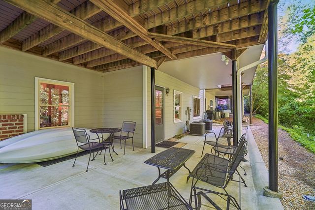301 River Glen Drive, Roswell, GA 30075