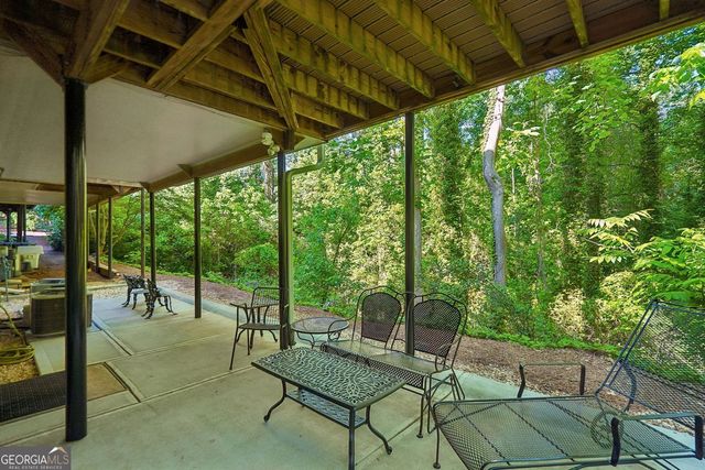 301 River Glen Drive, Roswell, GA 30075
