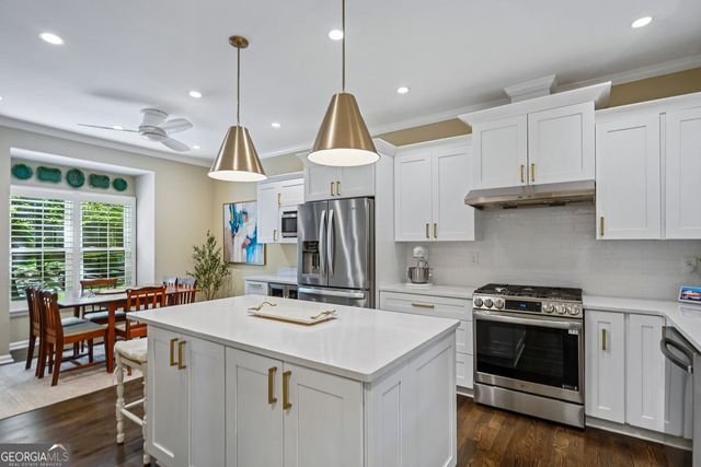 301 River Glen Drive, Roswell, GA 30075