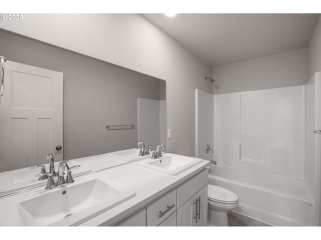 935 Windrow Ave Se, Albany, OR 97322