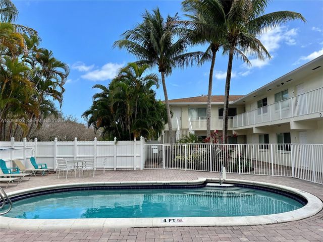 1872 NE 46th Street D4, Fort Lauderdale, FL 33308
