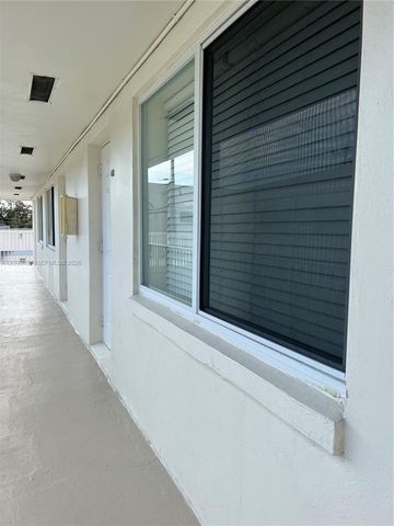1872 NE 46th Street D4, Fort Lauderdale, FL 33308