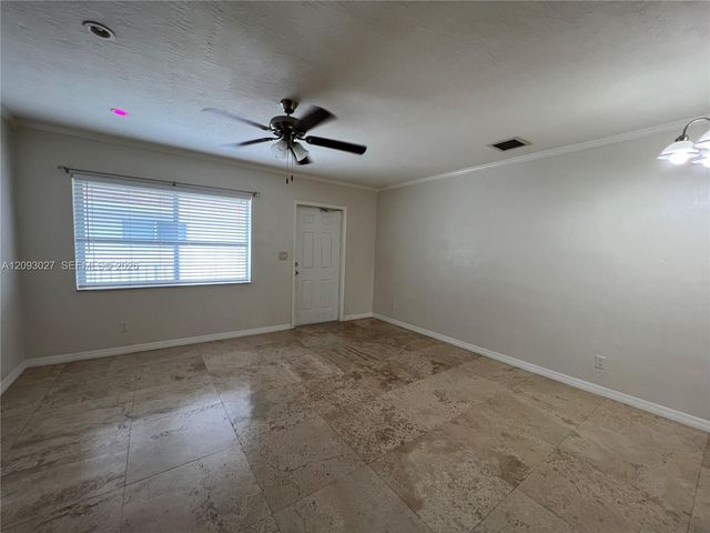 1872 NE 46th Street D4, Fort Lauderdale, FL 33308