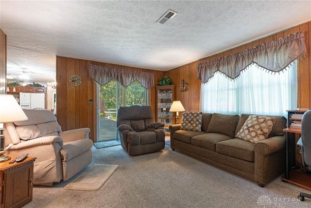 837 Colorado Drive, Xenia, OH 45385