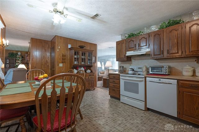837 Colorado Drive, Xenia, OH 45385
