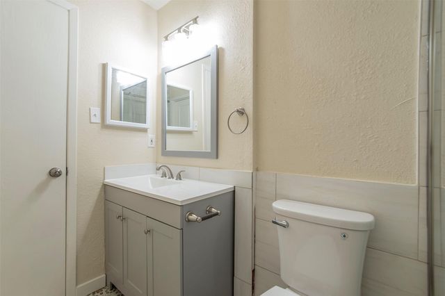 11304 Ptarmigan CV B, Austin, TX 78758