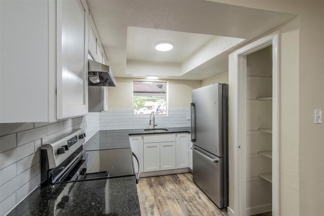11304 Ptarmigan CV B, Austin, TX 78758