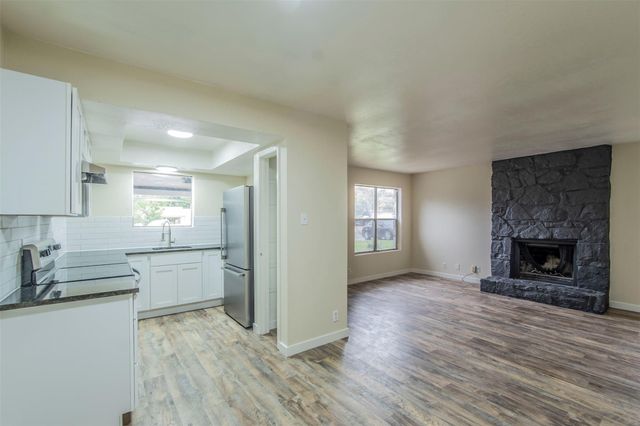 11304 Ptarmigan CV B, Austin, TX 78758