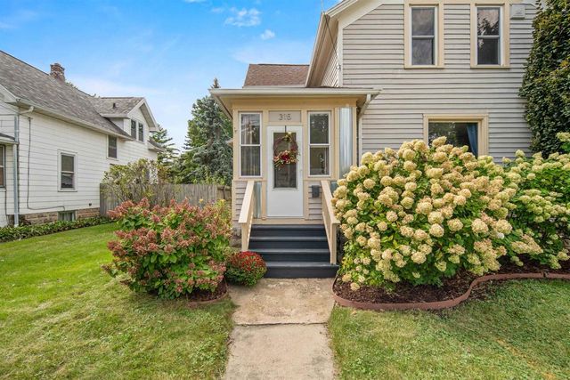 315 VAN STREET, Neenah, WI 54956