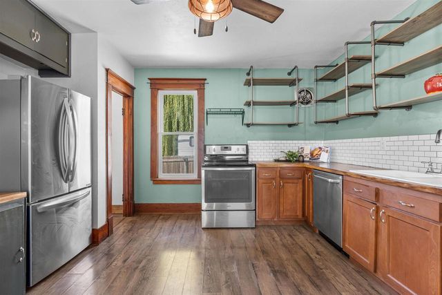 315 VAN STREET, Neenah, WI 54956