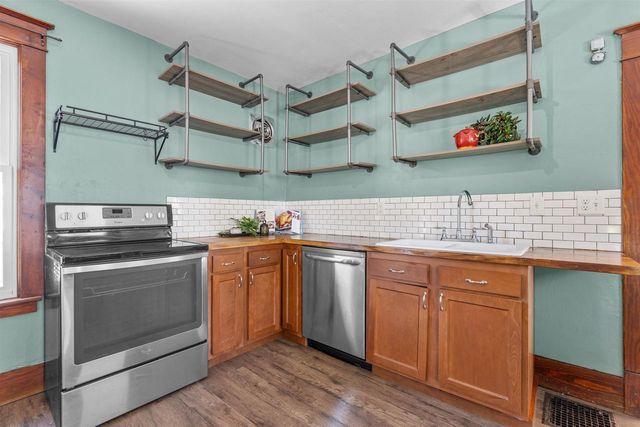 315 VAN STREET, Neenah, WI 54956