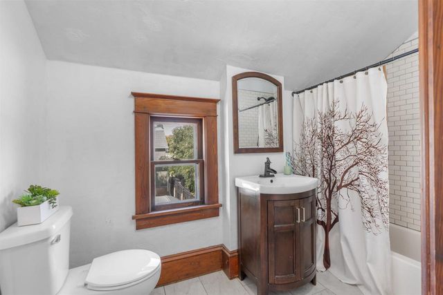 315 VAN STREET, Neenah, WI 54956