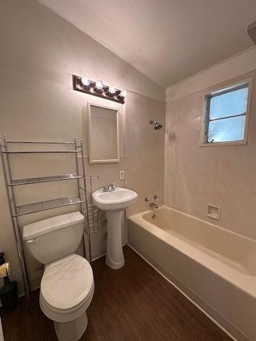 6834 N 14th Street, Phoenix, AZ 85014