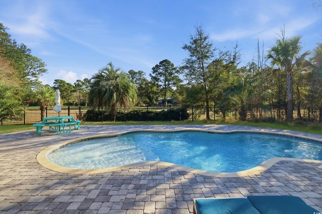 1203 Crooked Oak Dr., Pawleys Island, SC 29585