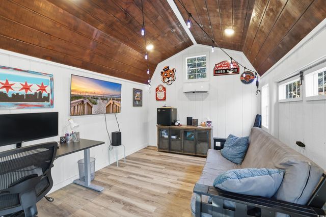 1203 Crooked Oak Dr., Pawleys Island, SC 29585