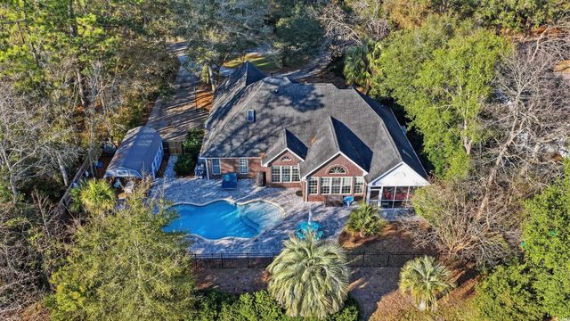 1203 Crooked Oak Dr., Pawleys Island, SC 29585