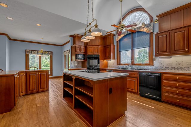 2019 Newtown Pike, Georgetown, KY 40324