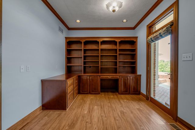 2019 Newtown Pike, Georgetown, KY 40324