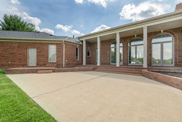 2019 Newtown Pike, Georgetown, KY 40324