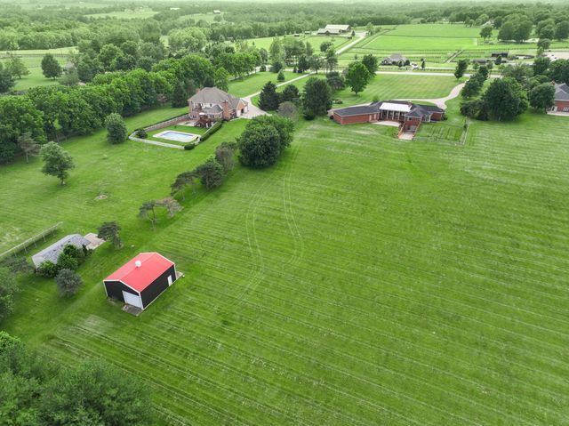 2019 Newtown Pike, Georgetown, KY 40324