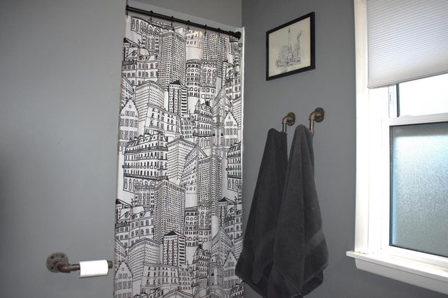 452 E Bolivar AVENUE, Milwaukee, WI 53207