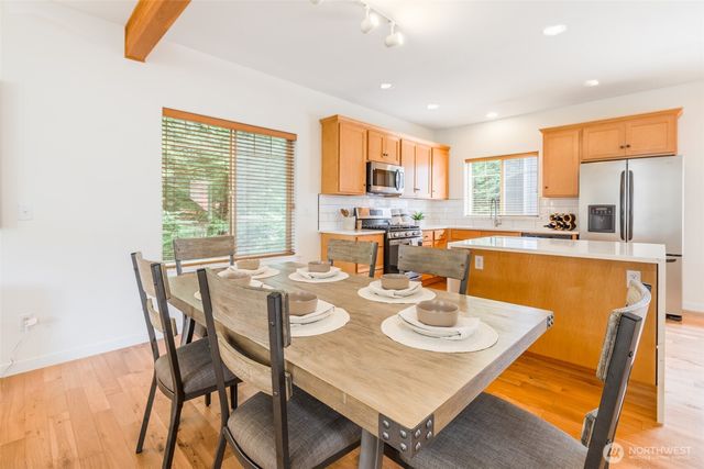6625 SW 198th Place, Lynnwood, WA 98036