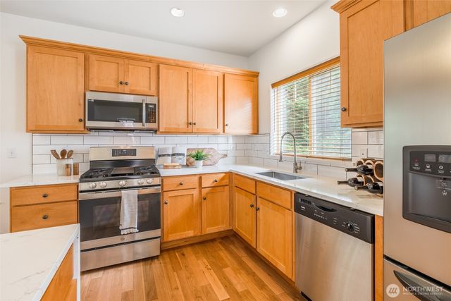 6625 SW 198th Place, Lynnwood, WA 98036
