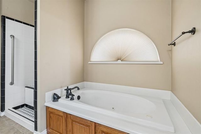 4098 Stonebrook Drive, Norman, OK 73072