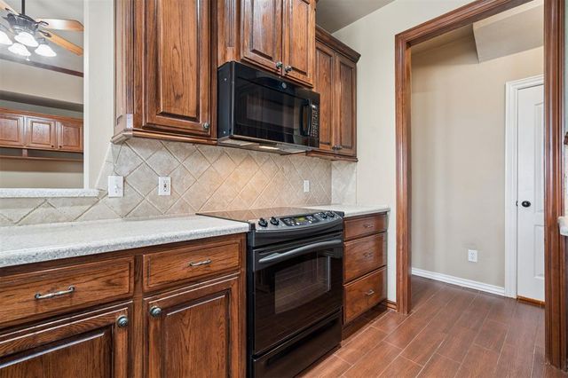 4098 Stonebrook Drive, Norman, OK 73072