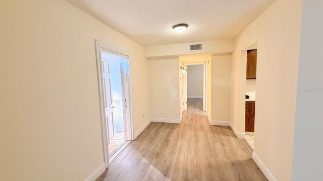 175 PICARDY VILLA CIRCLE 202, Brandon, FL 33510