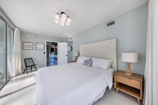 665 NE 25th St 1805, Miami, FL 33137