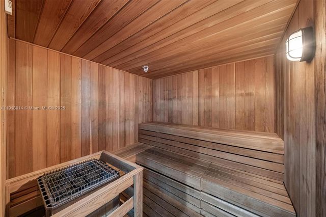 665 NE 25th St 1805, Miami, FL 33137