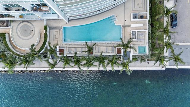 665 NE 25th St 1805, Miami, FL 33137