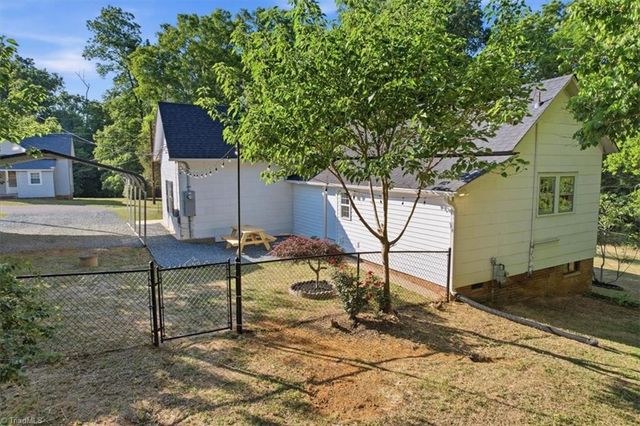 1253 Carolina Street, Graham, NC 27253