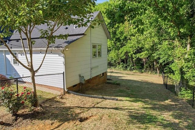 1253 Carolina Street, Graham, NC 27253