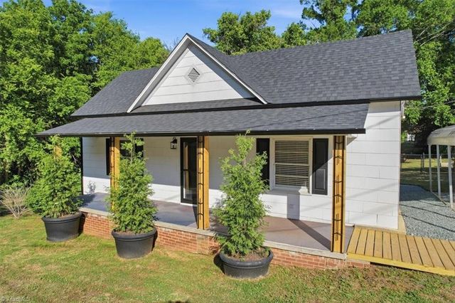 1253 Carolina Street, Graham, NC 27253