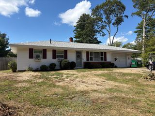 21 Sully Rd., Raynham, MA 02767