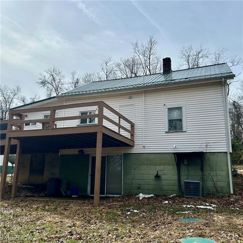 4200 Apple Pie Ridge Road, Wellsburg, WV 26070