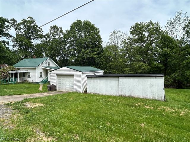 4200 Apple Pie Ridge Road, Wellsburg, WV 26070