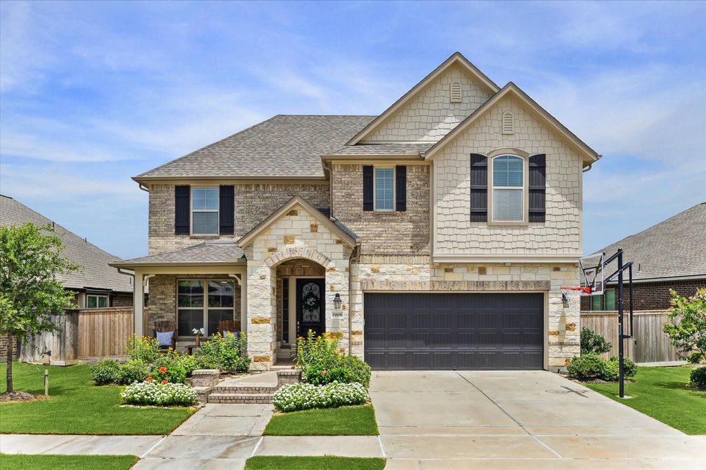 19106 Falkenstein Castle Way, Cypress, TX 77433