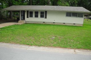30 Sheraton Drive, Little Rock, AR 72209